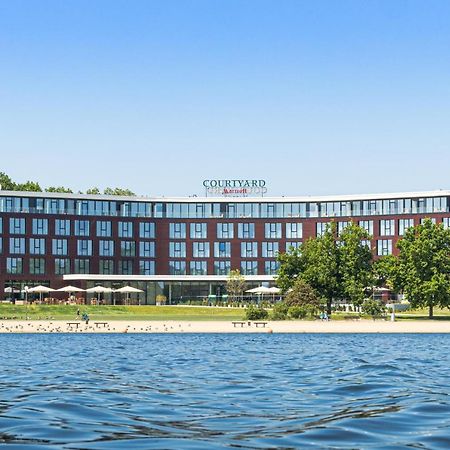 Courtyard By Marriott Wolfsburg Hotel Exterior photo