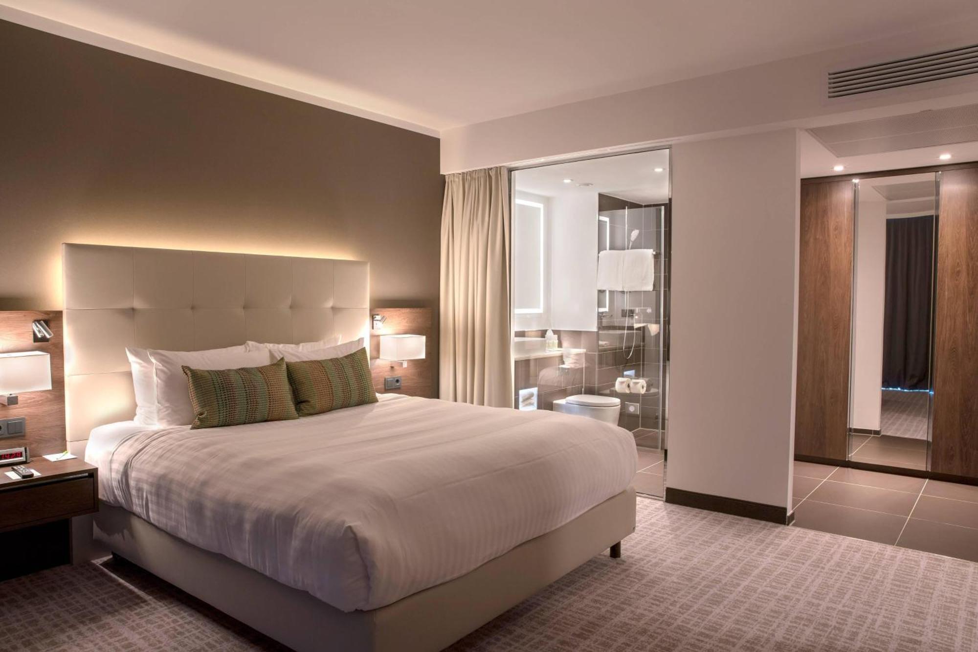 Courtyard By Marriott Wolfsburg Hotel Exterior photo