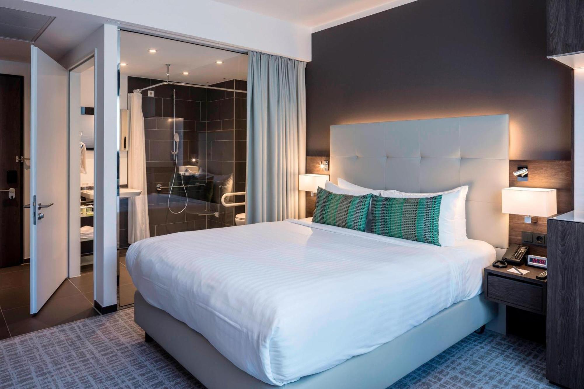 Courtyard By Marriott Wolfsburg Hotel Exterior photo